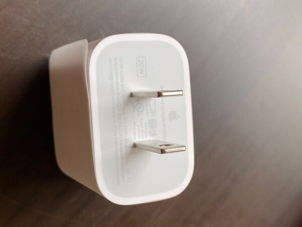 Apple純正アップル 電源アダプター 20W iPad /iPhone A2305 モデルUSB-C