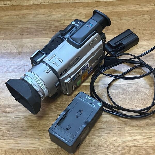 SONY デジタルビデオカメラ miniDV DCR-TRV900 NTSC 本体 電源 電源アダプター 計3点