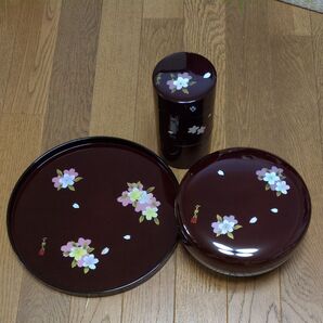 宇野千代漆器 三段重 お盆 菓子器 3点セット 桜の絵柄