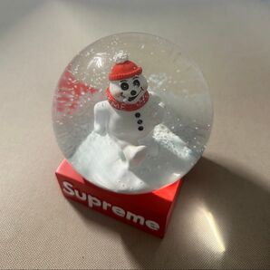 シュプリーム スノーマン スノードーム Snowman Snowglobe