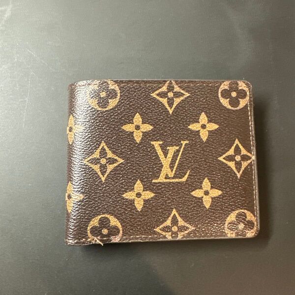 メンズ二つ折り財布 VUITTON