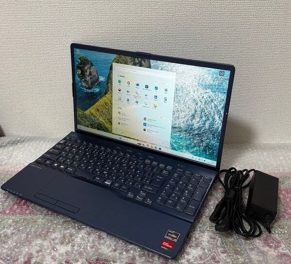FUJITSU LIFEBOOK AH50/G2 Ryzen 7 NVMe 512GB Ram 8GB