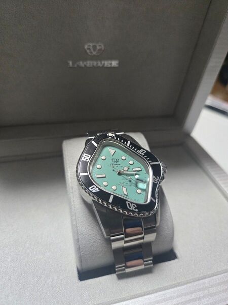 LAARVEE Silver Precision Steel - Black Bezel / Turquoise Dial自動巻き