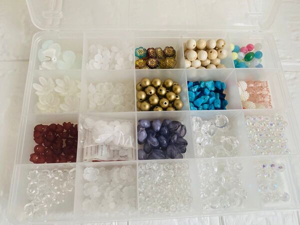ハンドメイド ビーズ詰め合わせ 手芸 アクリルビーズ パーツ