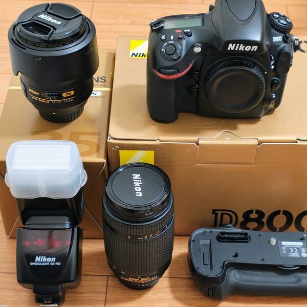 D800 ボディ / AF-S NIKKOR 35mm f1.4G / MB-D12 / SB-700 / 現状品 セット品