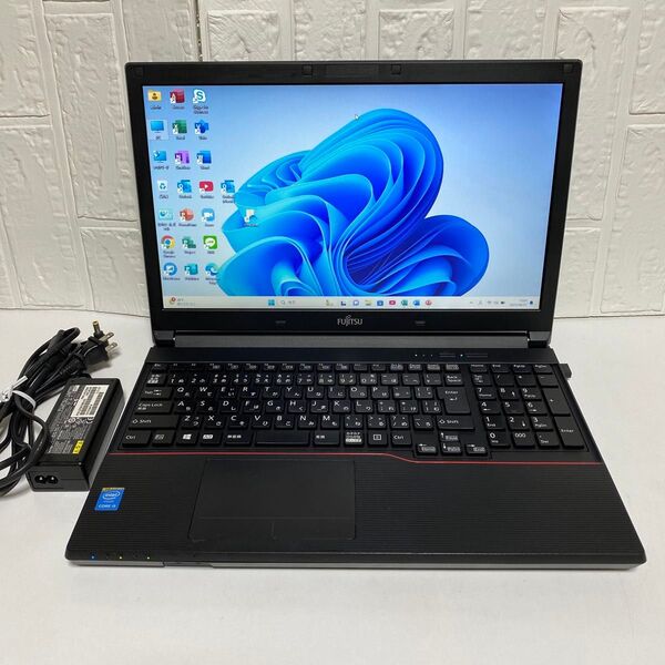 Windows11 オフィス2024年 Core i5 SSD 256GB メモリ8GB 富士通ノートPC