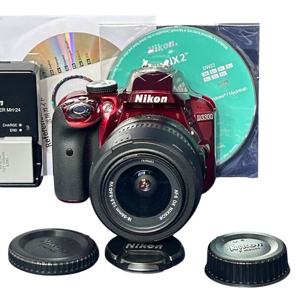 美品 希少品 Nikon D3300 レンズキット レッド シャッター回数 3115 18-55mm AF-S NIKKOR