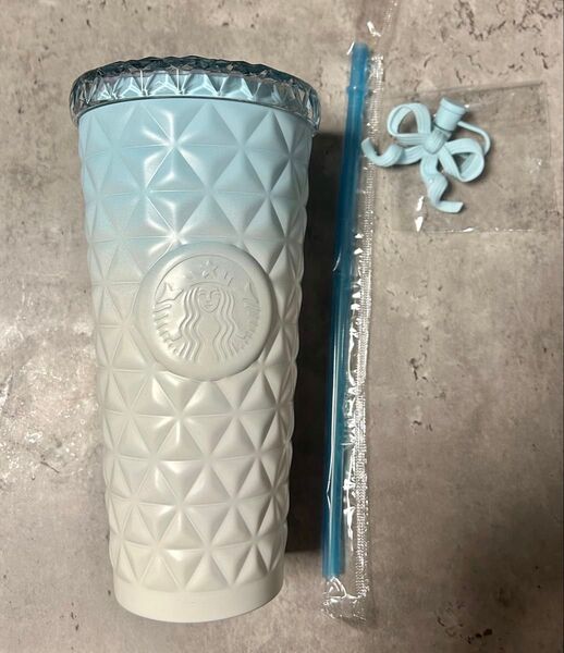 スターバックス スタバ タンブラー 韓国591ml ブルー 海外限定 STARBUCKS リボンストローキャップ 水色