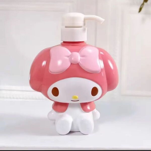 【新品未使用】サンリオ マイメロディ シャンプーボトル ハンドソープ容器 カワイイ 大容量 ディスペンサー