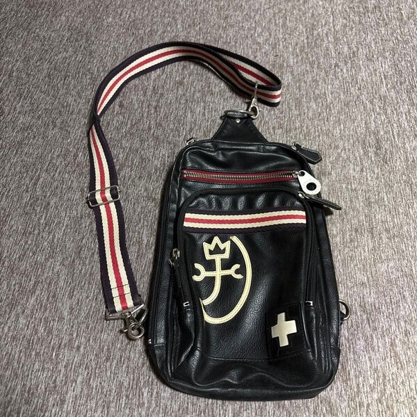 castelbajacボディバッグ ロゴ入り