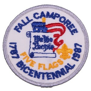 ZG34 80s BICENTENNIAL FALL CAMPOREE FIVE FLAGS ボーイスカウト BSA 丸形 ワッペン パッチ ロゴ エンブレム アメリカ 米国 USA 輸入雑貨