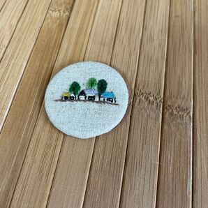 手刺繍ブローチ 街並み 刺繍アクセサリー ハンドメイド