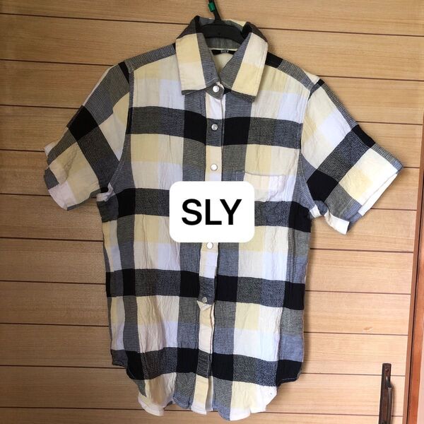 SLY 半袖シャツ チェック M シャツ チェック柄 トップス Tシャツ 半袖前開き 前ボタン