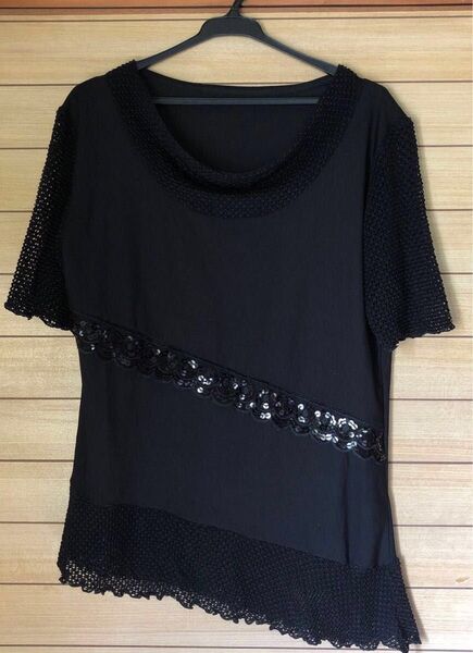 半袖 黒 カットソー トップス Tシャツ チュニック スパンコール オシャレ マダム ゆったり 未使用 美品