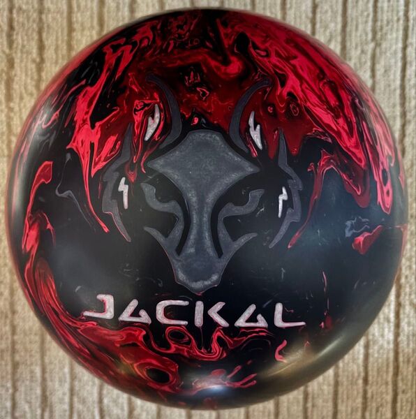 ボウリング ボール ジャッカルLE 15ポンド