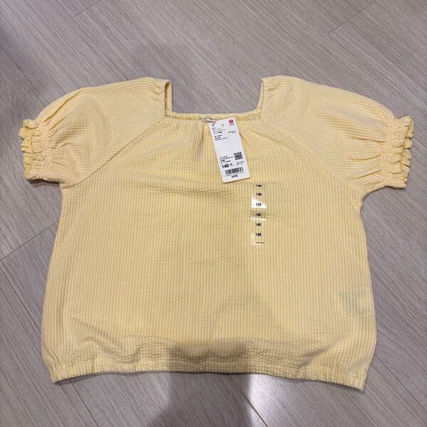 新品 ユニクロ トップス 140cm ボリュームスリーブ Tシャツ 半袖