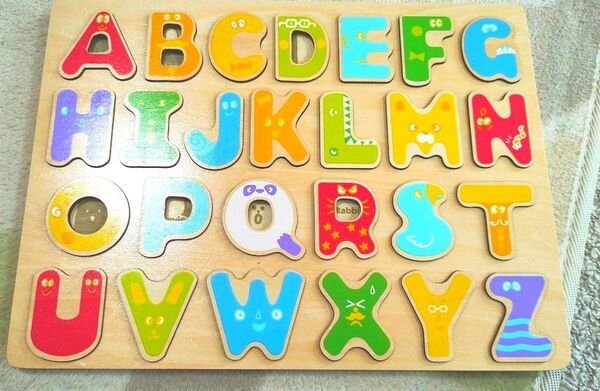やさしく楽しい木のぬくもり アルファベットパズル 知育玩具 英語 木製