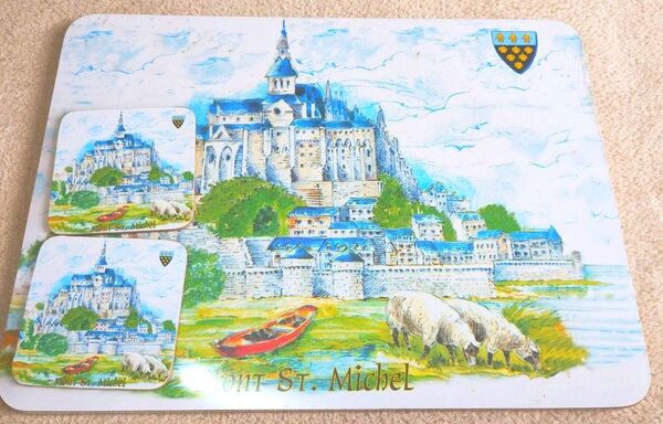 【新品未使用】フランス製 モンサンミッシェル ランチョンマット&コースターセット キッチン テーブル用品 テーブルマット