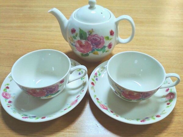 AfternoonTea 花柄ティーポット カップ&ソーサー×2 セット ティーカップ 洋食器 薔薇柄