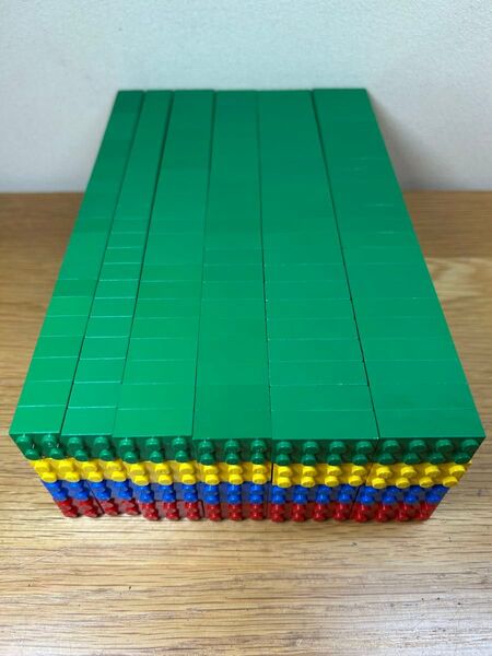 LEGO レゴブロック 基本パーツ緑色、黄色、青色、赤色、セット
