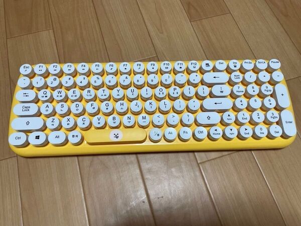 BT21 ワイヤレスレトロキーボード CHIMMY