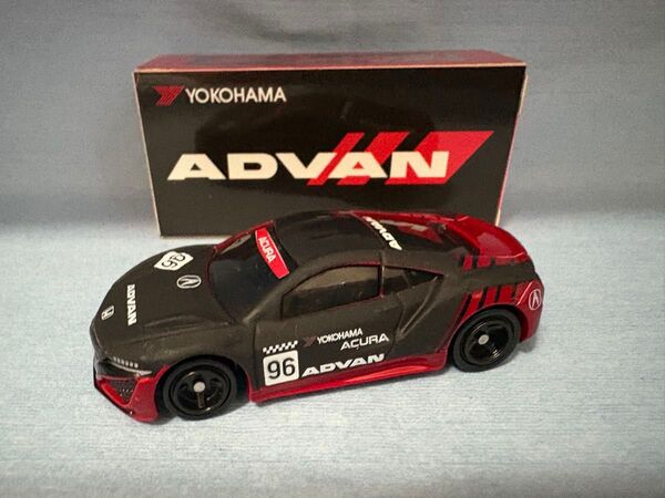 トミカ 43 ホンダ NSX アドバンカラー仕様 #96