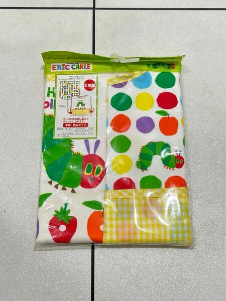 はらぺこあおむし お食事エプロン 防水 新品 マクドナルド ハッピーセット はらぺこあおむし ふとっちょあおむしはっぱのボート