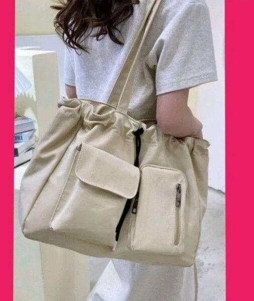 巾着デザインドロストトートバッグ大容量軽量軽量お出かけ旅行通勤通学マザーズバック♪ジップ開閉 新品未使用 ベージュ