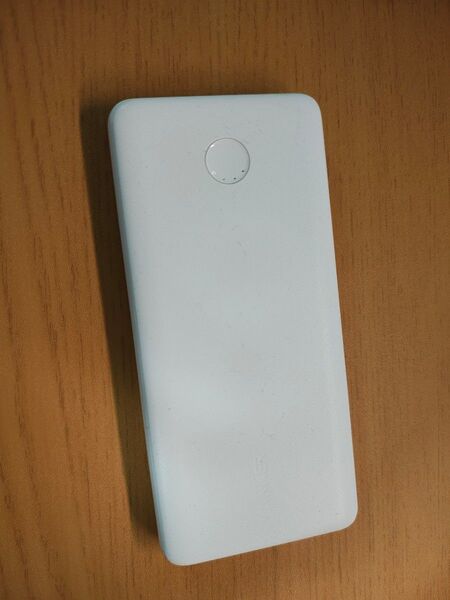 anker モバイルバッテリー ホワイト