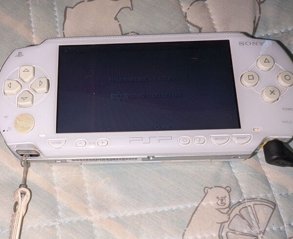 SONY PSP-1000ホワイト 本体 +ダンガンロンパ+スーパーダンガンロンパソフト付き