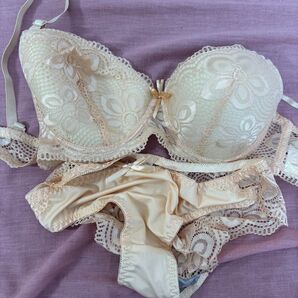 ブラショーツセット 補正用下着 クリーニング済み ②