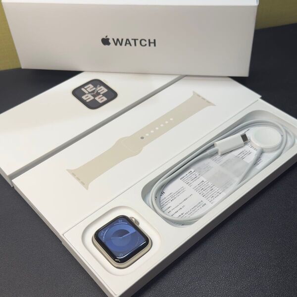 ☆ほば未使用 ケア+ バッテリー100% Apple Watch SE2 40mm スターライトアルミニウム 951