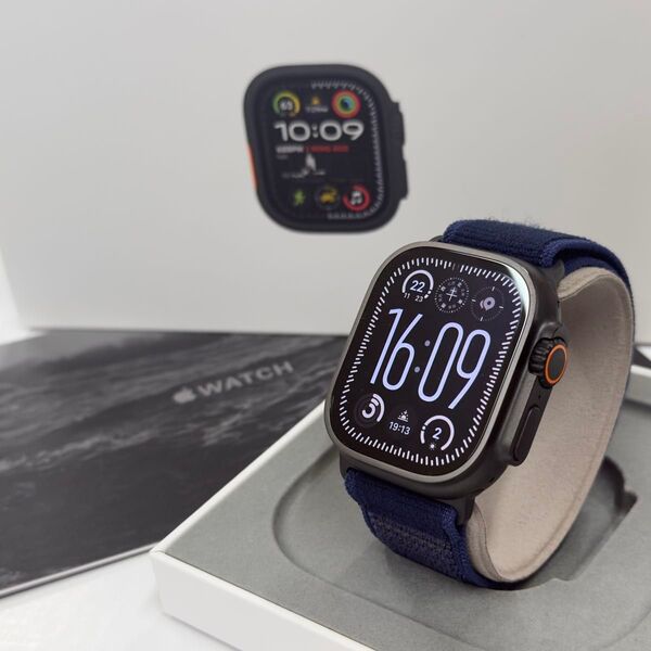 ☆最新 美品 ブラックチタニウム Apple Watch ultra2 Titanium 49mm アップルウォッチ 030