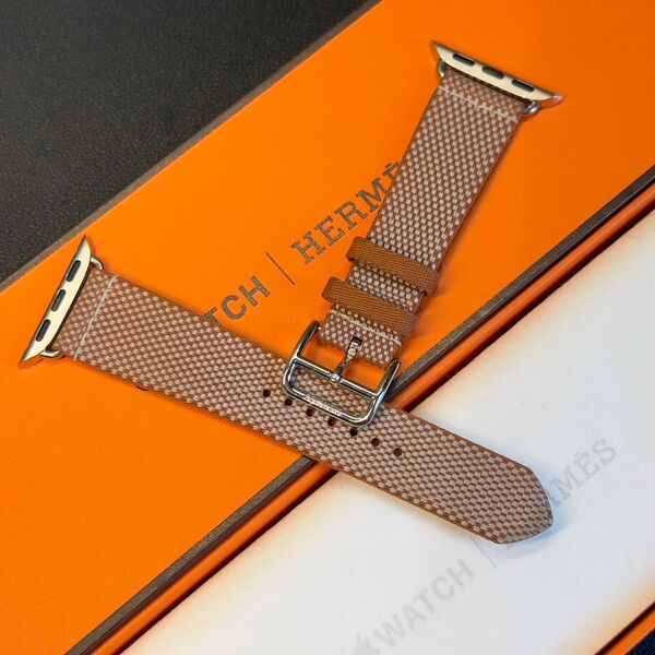 ☆美品 Apple watch HERMES エルメス トワルH ゴールド エクリュ シンプルトゥール 42mm 41mm 015