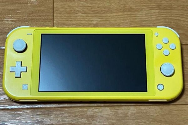 Nintendo Switch Lite イエロー