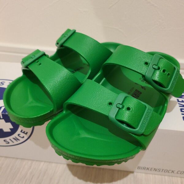 ははは、ハワイアンなグリーンがうちゅくしい!18cm BIRKENSTOCKビルケンシュトック Arizona EVA サンダル