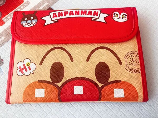 新品未使用 アンパンマン マルチケース 母子手帳ケース 通帳ケース