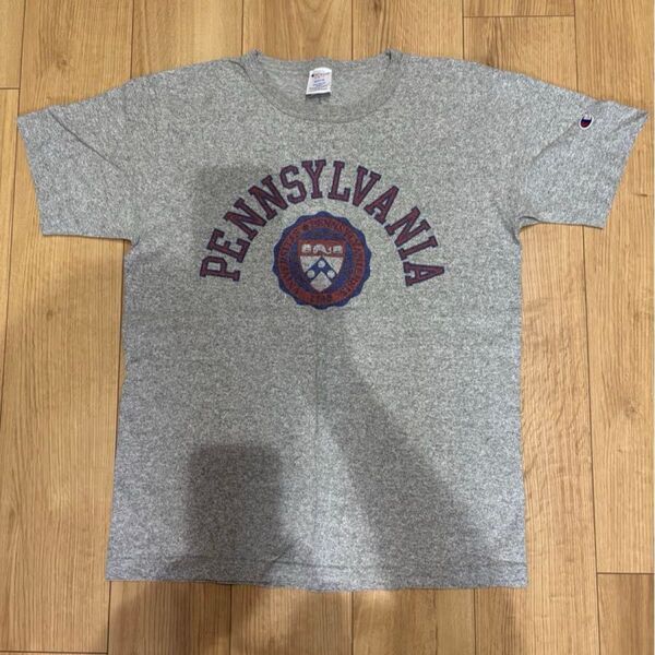 Champion ペンシルバニア大学 カレッジロゴ T1011 Tシャツ グレー size:M