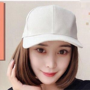 カツラ付きキャップ 帽子一体型 ウィッグ 髪色ライトブラウン 中古品