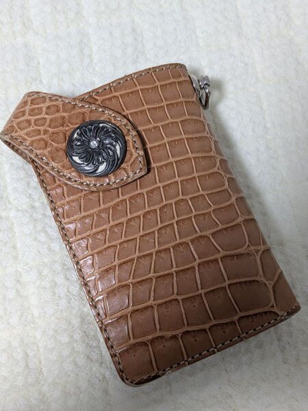 kc's ケイシイズ 美品 クロコダイル 本革二つ折り財布 バイカーズウォレット ライダースウォレット
