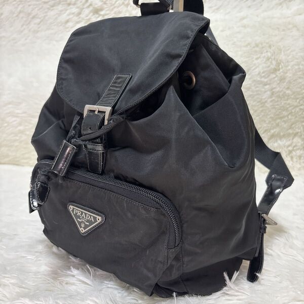 【美品】 プラダ PRADA リュックサック バックパック ナイロン テスートナイロン 巾着型 ブラック 三角ロゴ プレート