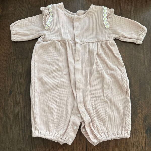 【秋、冬ベビー】カバーオール 新生児 女の子 くすみ ピンク 花 50〜70cm 長袖 バースデイ 春 秋 冬 まとめ割あり