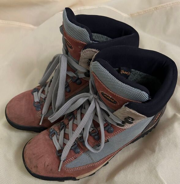 AKU トレッキングシューズ GORE-TEX vibram 38 箱無し