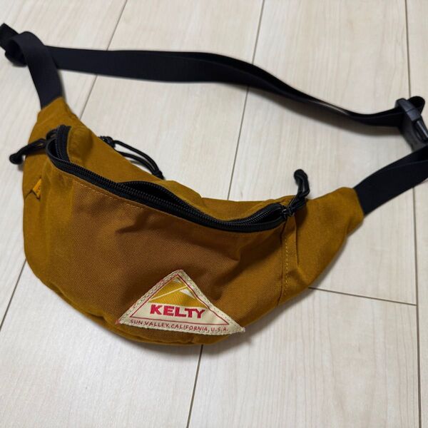 KELTY ケルティ ボディバッグ ショルダーバッグ キャメル ウエストポーチ