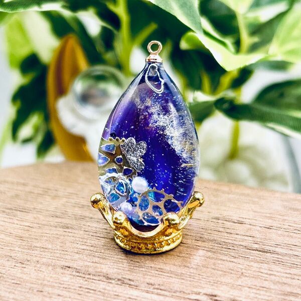 銀河の時の欠片 ハンドメイドアクセサリー レジンアクセサリー 銀河 宇宙 歯車 天の川