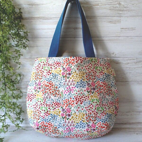 ちょっと大きめ♪トートバッグ Cath Kidston ショルダーバッグ サブバッグ グラニーバッグ バルーン 肩掛け 花柄