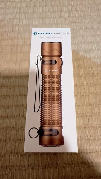 OLIGHT WARRIOR MINI 2 充電式懐中電灯