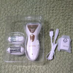 ファミリーライフ 充電式電動爪削り&角質ケアローラー 03818