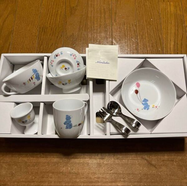 お食い初めセット 食器セット ファミリア ノリタケ