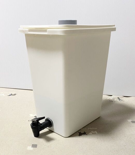 ミジンコ培養 増殖タンクセット Mサイズ 排水コック付き 生き餌 産卵促進 メダカ 金魚 熱帯魚 稚魚 稚鯉 錦鯉
